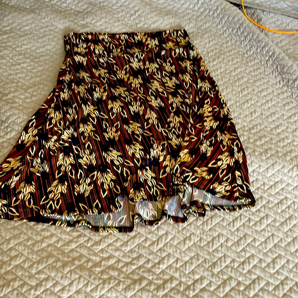 Lularoe azure skirt.  Slinky.